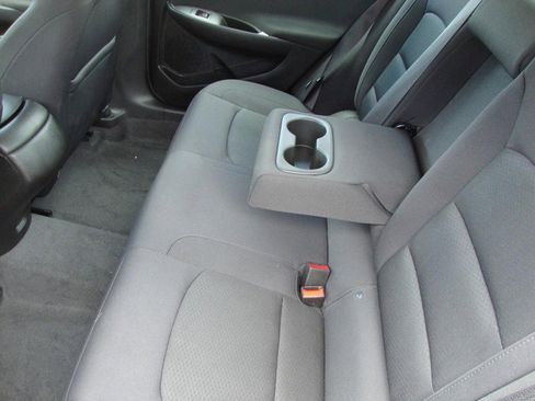 Used 2017 Chevrolet Malibu LS image 13