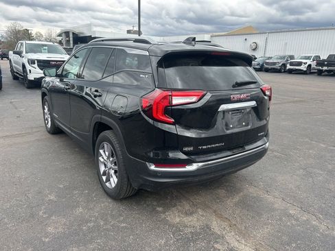 Used 2023 GMC Terrain SLT AWD/4WD image 6
