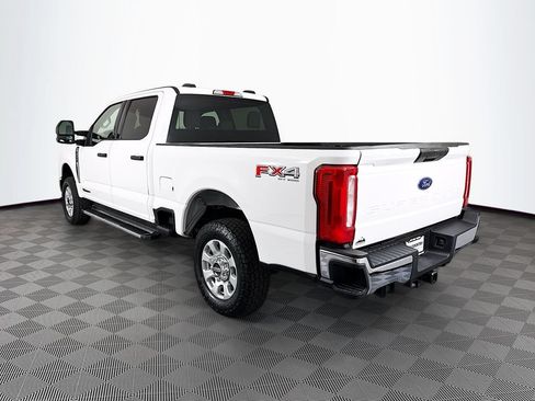 Used 2024 Ford F250 XLT w/ FX4 Off-Road Package AWD/4WD image 5