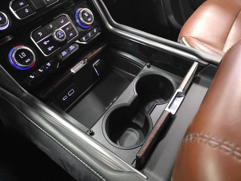 Used 2023 GMC Yukon XL Denali Ultimate image 19
