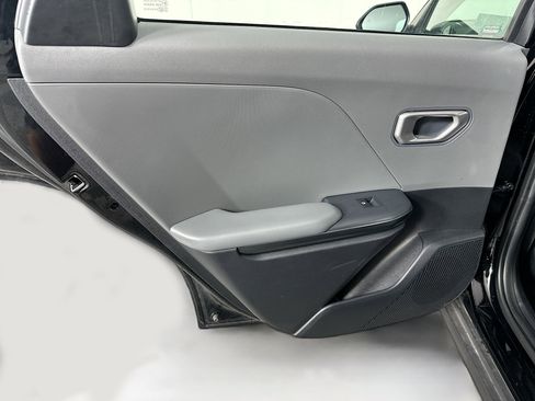 Used 2025 Kia K4 FWD image 25