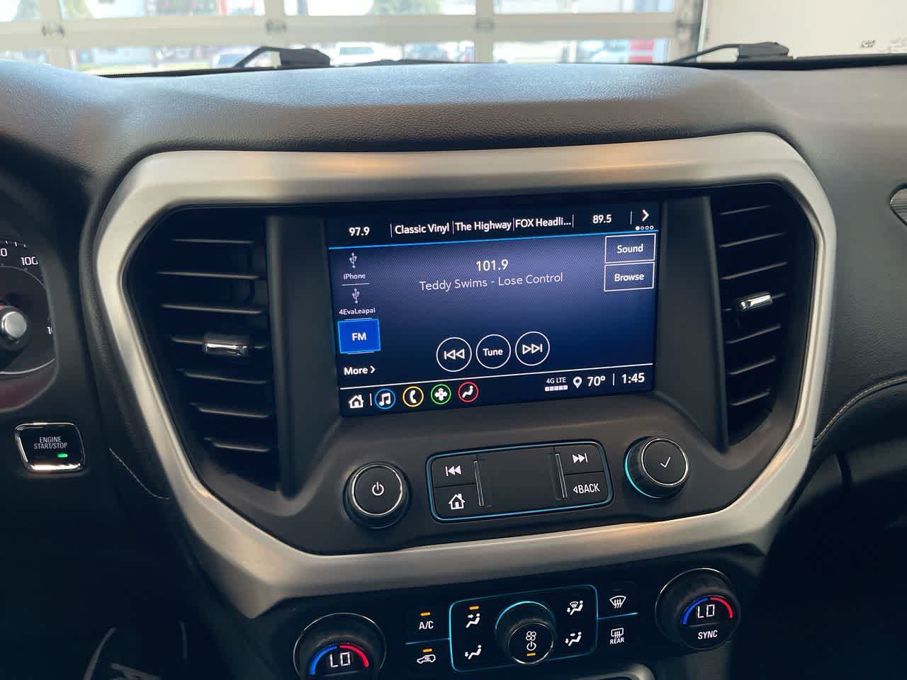 Used 2020 GMC Acadia SLT AWD/4WD image 16