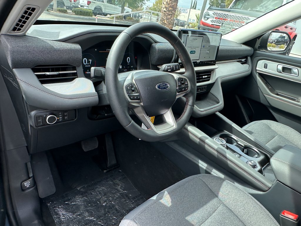 New 2026 Ford Explorer Active RWD image 21