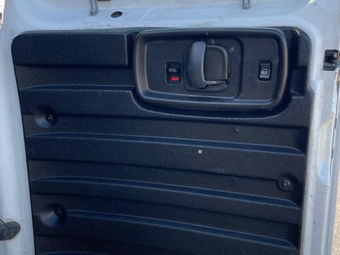 Used 2014 GMC Savana 2500 RWD image 26