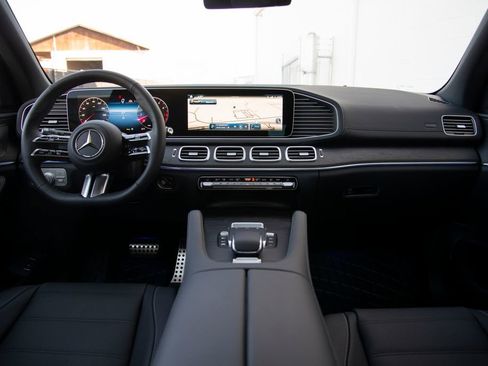 New 2026 Mercedes-Benz GLS 450 4MATIC image 18