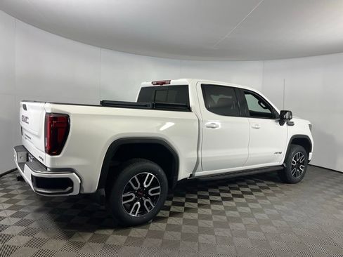 Used 2024 GMC Sierra 1500 AT4 w/ Technology Package image 6