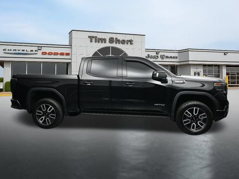 Used 2022 GMC Sierra 1500 AT4 w/ AT4 Premium Package AWD/4WD image 6