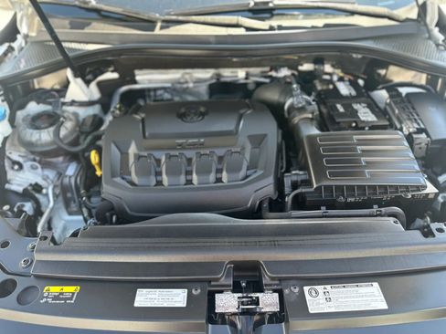 Used 2020 Volkswagen Tiguan S image 20