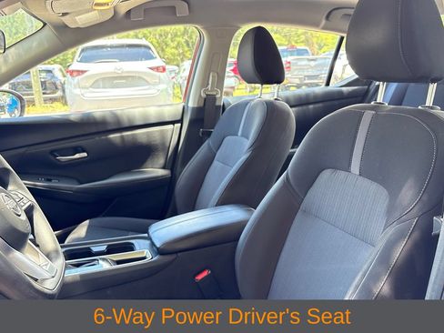 Used 2025 Nissan Sentra SV FWD image 4