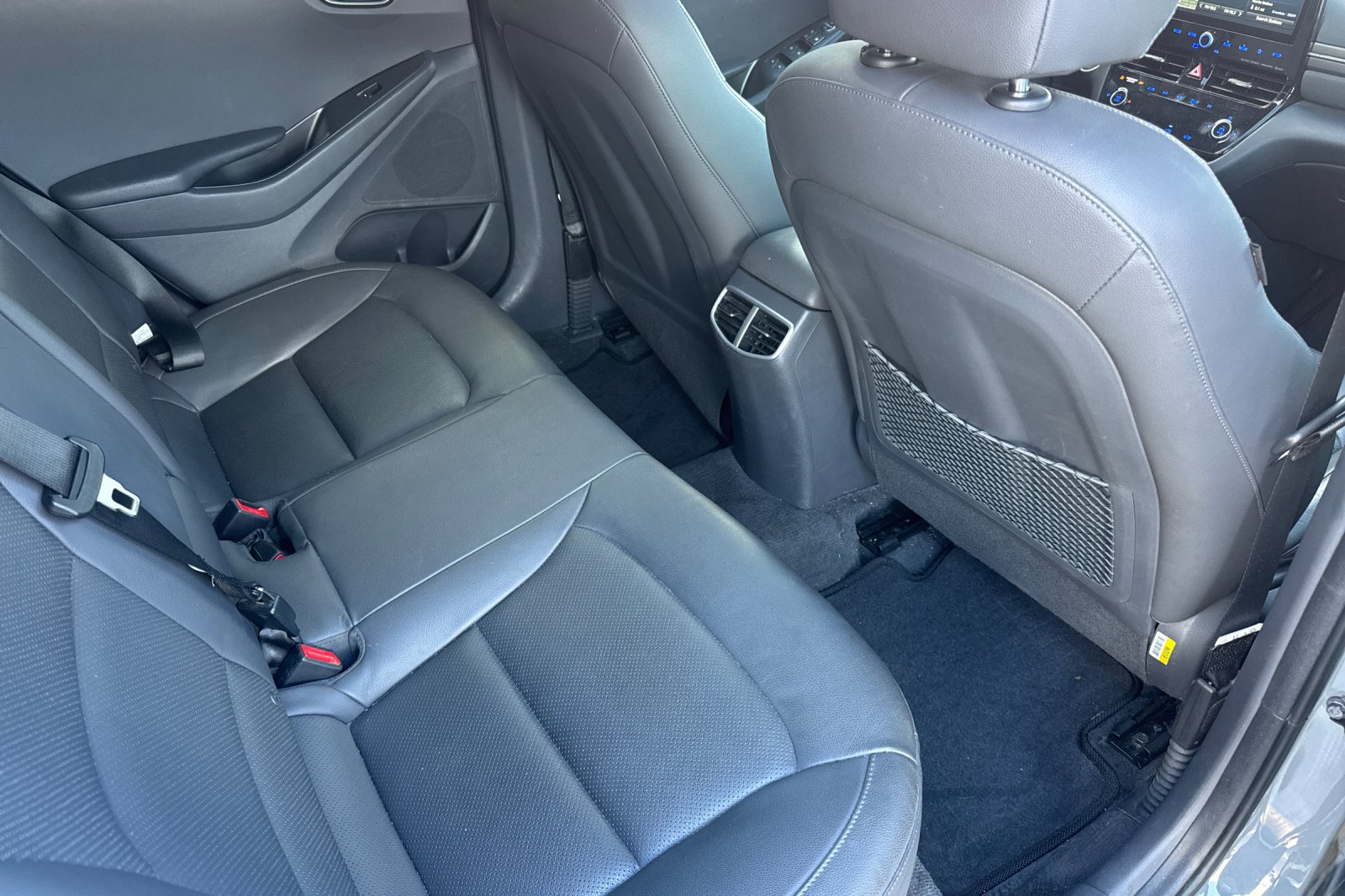 Used 2020 Hyundai Ioniq Limited FWD image 18