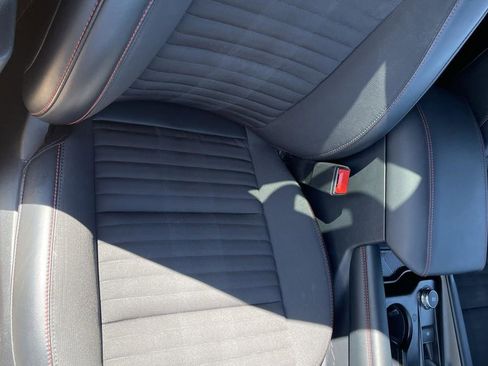 Used 2025 Ford Explorer ST-Line w/ ST-Line Street Pack image 30