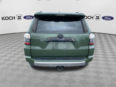 Used 2022 Toyota 4Runner TRD Off-Road Premium w/ Moonroof Package AWD/4WD image 7