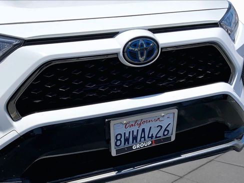 Certified 2021 Toyota RAV4 SE w/ Weather & Moonroof Package AWD/4WD image 29