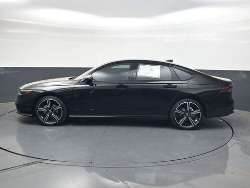 Used 2026 Honda Accord SE image 2