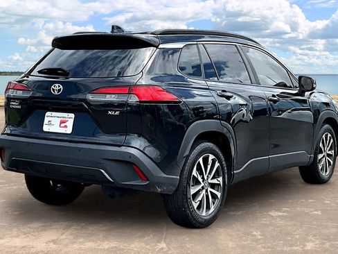 Used 2022 Toyota Corolla Cross XLE FWD image 4