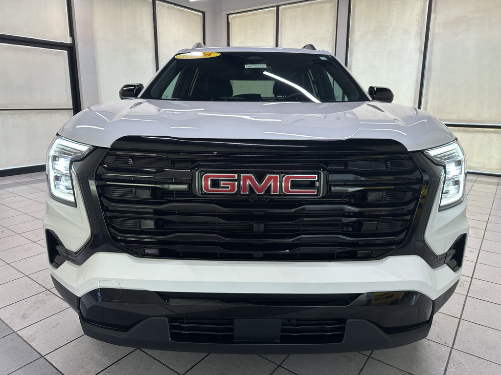 Used 2026 GMC Terrain Elevation w/ Elevation Premium Package FWD image 13