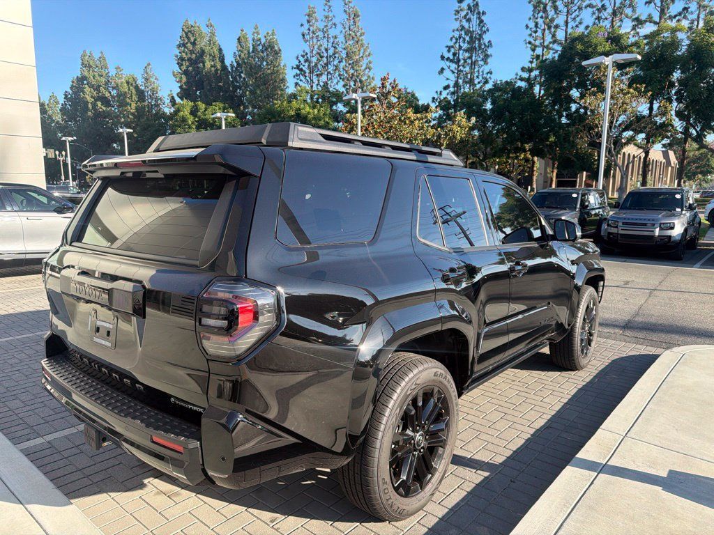 Used 2025 Toyota 4Runner Platinum AWD/4WD image 3