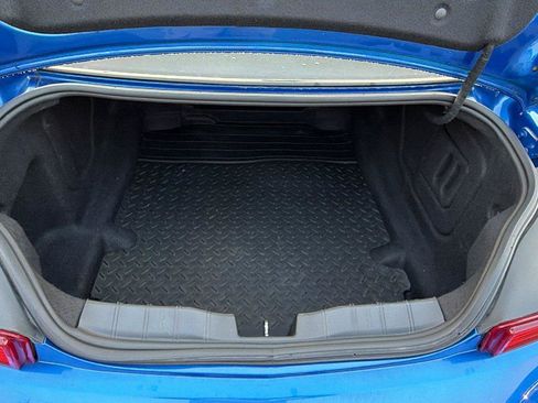 Used 2018 Chevrolet Camaro LT RWD image 13