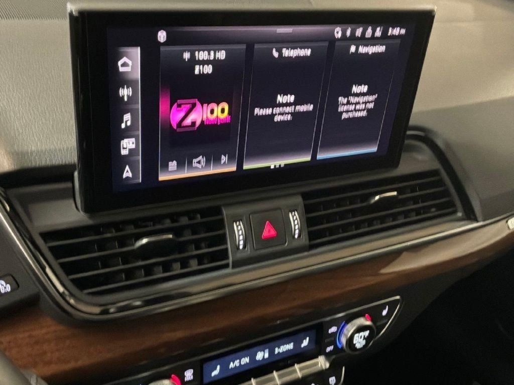 Used 2023 Audi Q5 e Premium w/ Convenience Package AWD/4WD image 3