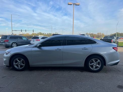 Used 2016 Chevrolet Malibu LS w/ LPO, Convenience Package 1 image 5