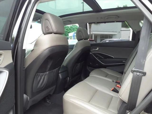 Used 2017 Hyundai Santa Fe FWD w/ Cargo Package image 8