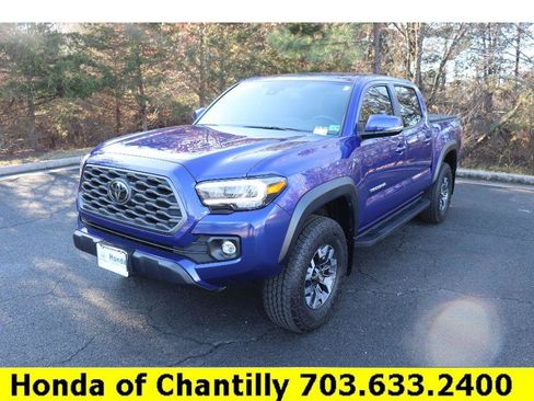 Used 2023 Toyota Tacoma TRD Off-Road image 3