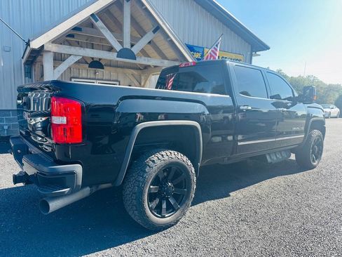 Used 2019 GMC Sierra 2500 Denali image 7