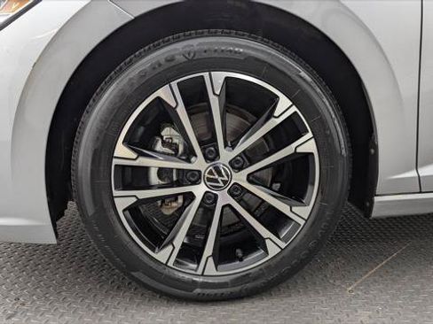 Used 2024 Volkswagen Jetta Sport FWD image 28