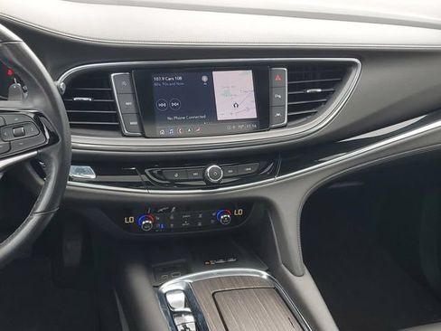 Used 2022 Buick Enclave Avenir w/ Trailering Package, 5000 lbs. AWD/4WD image 16