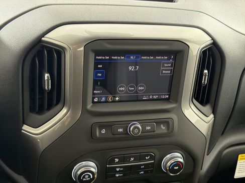 New 2026 GMC Sierra 2500 Pro AWD/4WD image 18