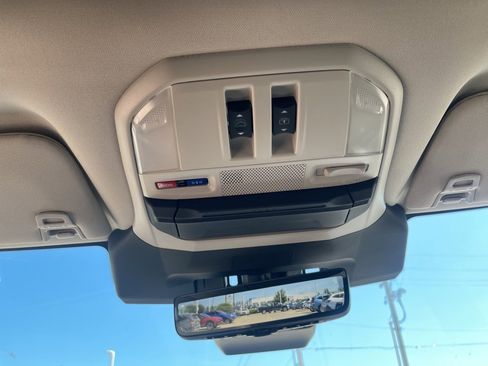 Used 2025 Subaru Ascent Touring image 38