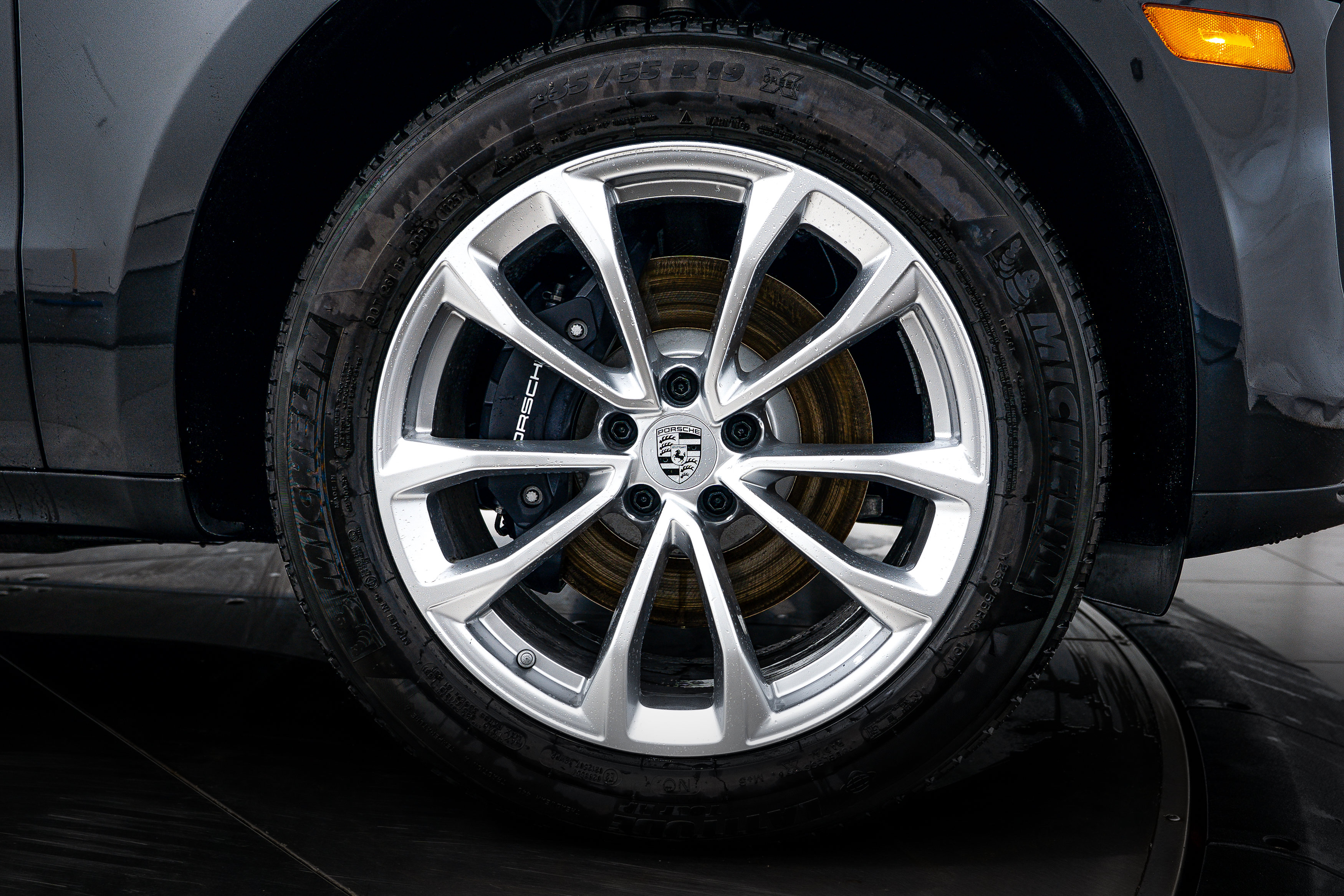 Certified 2026 Porsche Macan AWD/4WD image 11