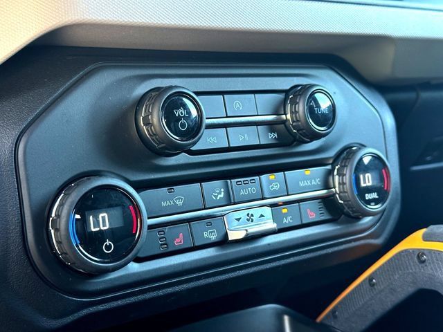 Used 2023 Ford Bronco Badlands w/ Sasquatch Package AWD/4WD image 20