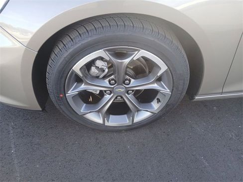 Used 2023 Chevrolet Malibu LT image 10