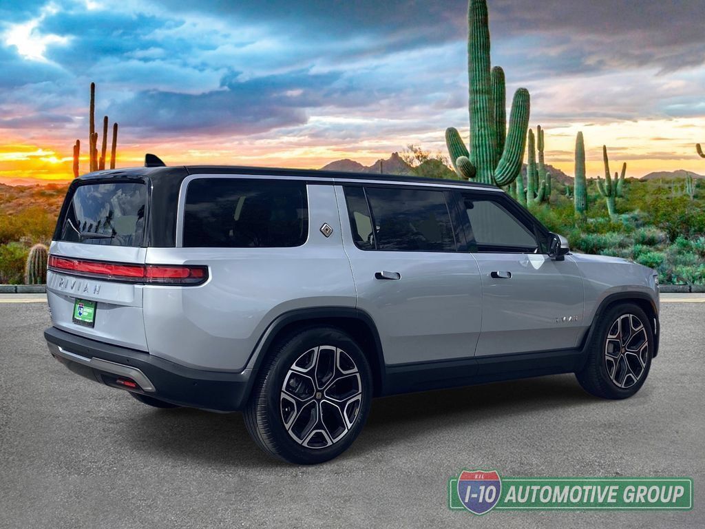 Used 2024 Rivian R1S Adventure Dual AWD/4WD image 3
