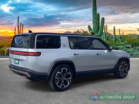 Used 2024 Rivian R1S Adventure AWD/4WD image 3