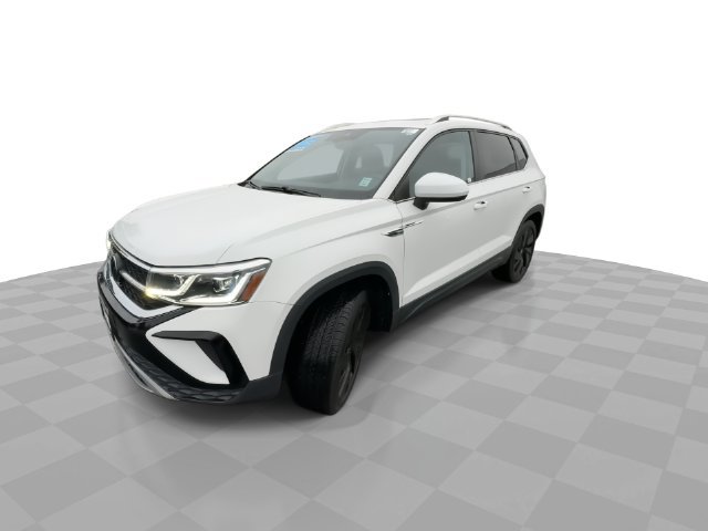 Used 2023 Volkswagen Taos SEL w/ Black Wheel Package AWD/4WD image 4