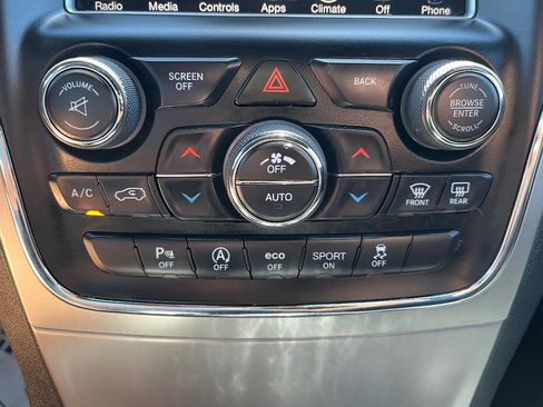 Used 2017 Jeep Grand Cherokee Altitude RWD image 15