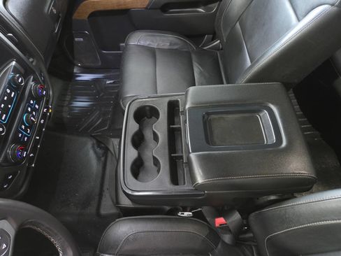 Used 2018 Chevrolet Silverado 1500 LTZ w/ LPO, Black Pack image 19