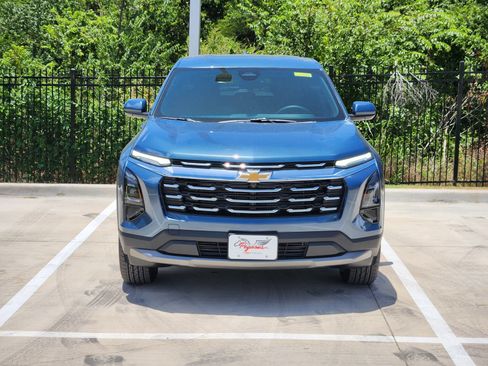 New 2027 Chevrolet Equinox LT FWD image 6