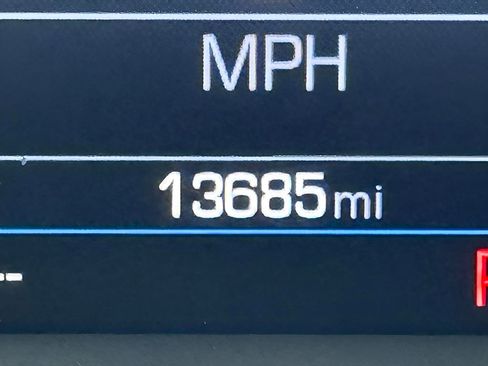 Used 2023 Chevrolet Equinox LT image 10