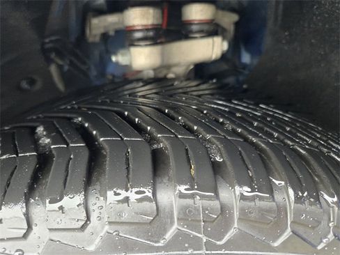 Used 2021 Audi SQ5 Prestige w/ Prestige Package image 9