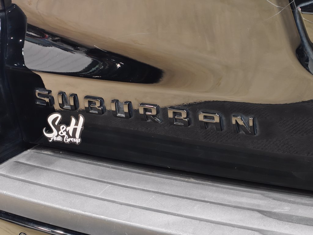 Used 2018 Chevrolet Suburban Premier w/ RST Edition AWD/4WD image 40