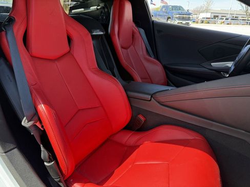 Used 2021 Chevrolet Corvette Stingray Coupe w/ 1LT image 23