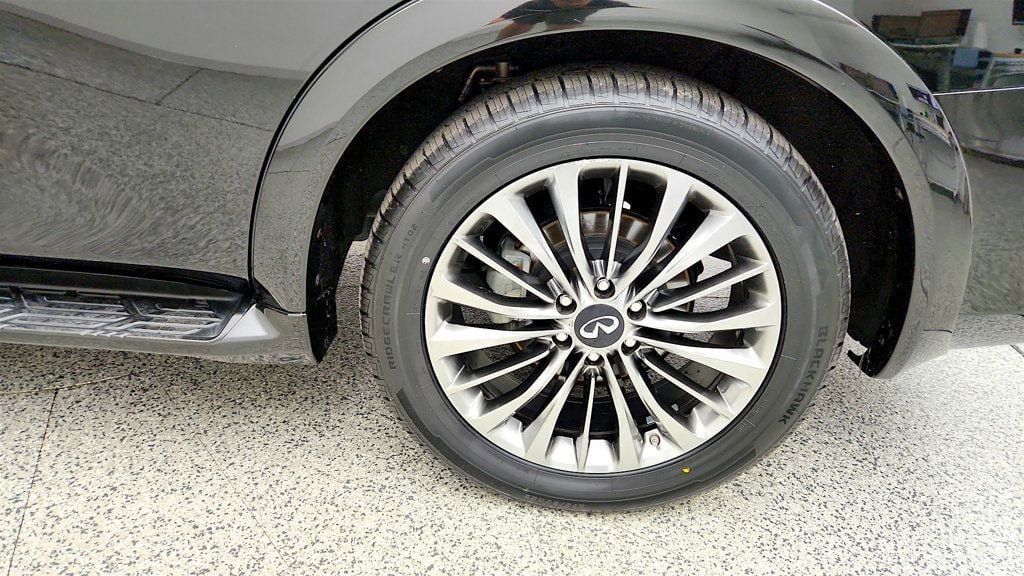 Used 2021 INFINITI QX80 Sensory w/ All-Season Package RWD image 9