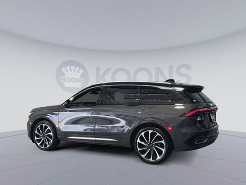 Used 2024 Lincoln Nautilus Black Label AWD/4WD image 8