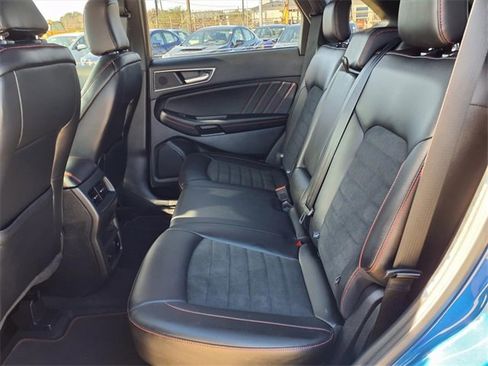 Used 2022 Ford Edge ST-Line image 8