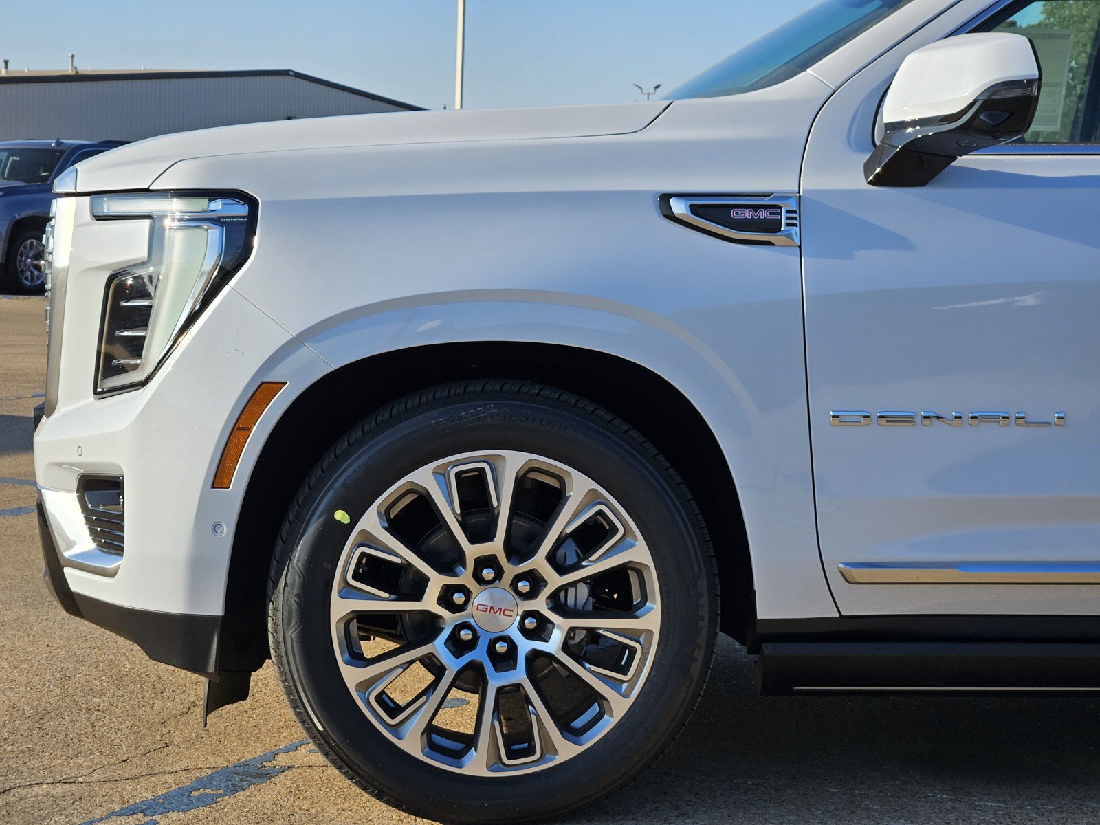 New 2027 GMC Yukon Denali w/ Denali Reserve Package AWD/4WD image 6