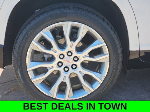 Used 2024 GMC Acadia Denali w/ Super Cruise Package FWD image 40