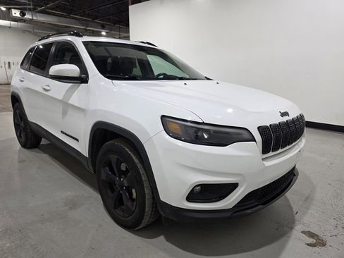 Used 2019 Jeep Cherokee Latitude Plus image 6